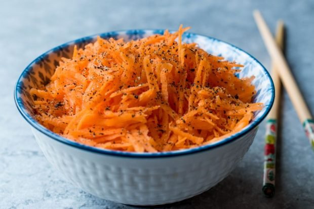 Carrots in Korean with honey