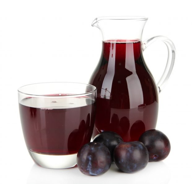 Plum juice for the winter