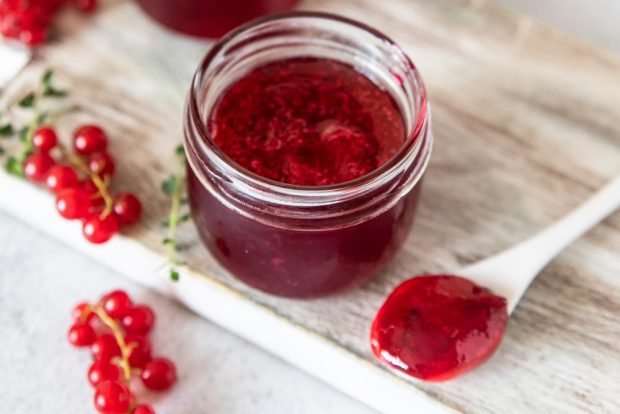 Redcurrant jam with agar-agar