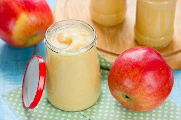 Apples with condensed milk for the winter