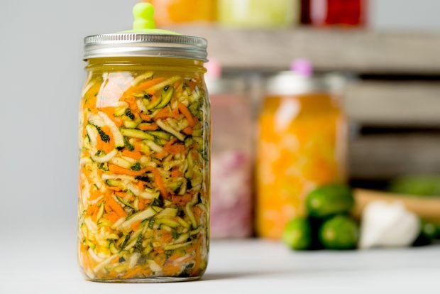 Cabbage salad and cucumbers