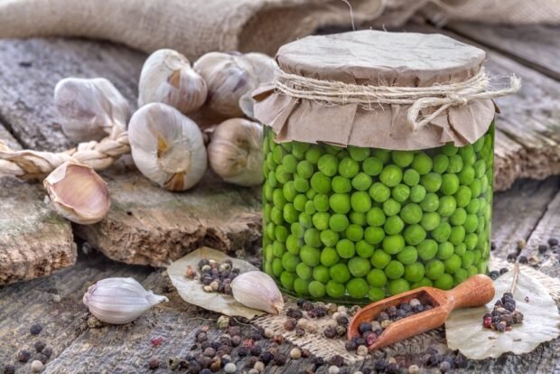 Canned green peas