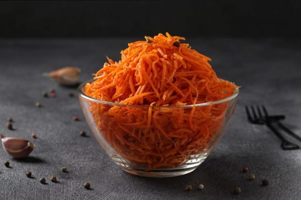 Carrot in Korean with Adjika