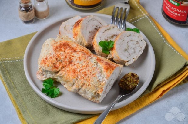 Chicken roll in a slow cooker