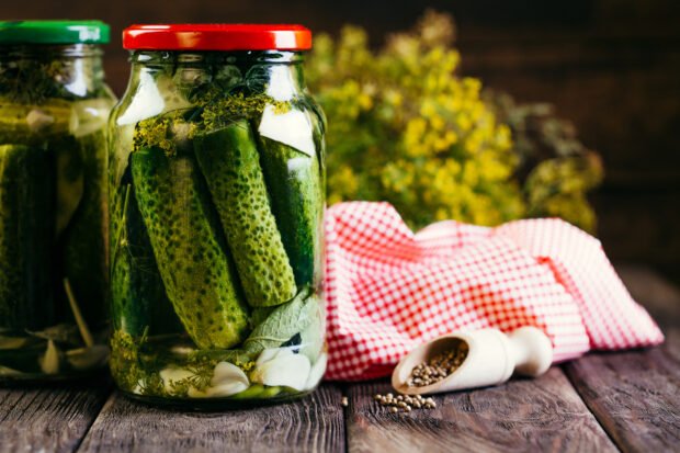 Crispy canned cucumbers for the winter