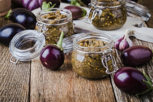 Eggplant caviar with mushrooms