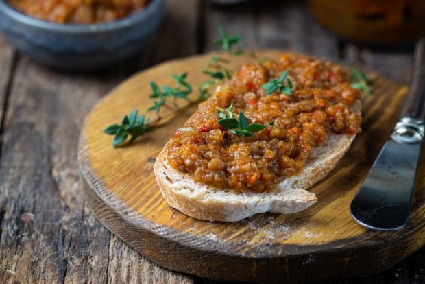 Eggplant caviar with pepper