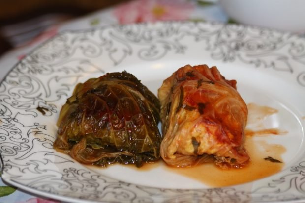 Lenten cabbage rolls with mushrooms and rice