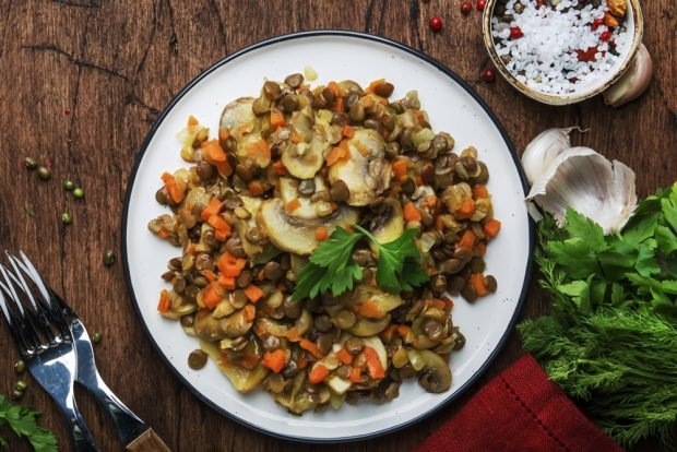 Lentil salad and carrots