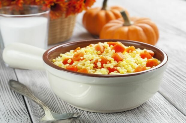 Millet porridge with pumpkin in a slow cooker