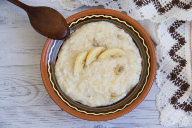 Oatmeal with banana