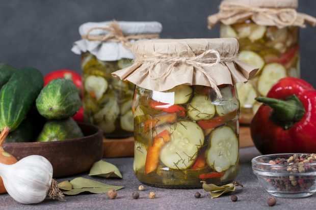 Pepper and cucumbers salad for the winter