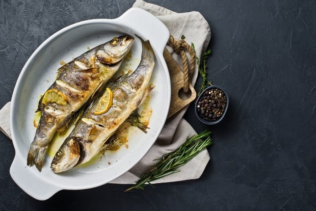 Perch with lemon in the oven