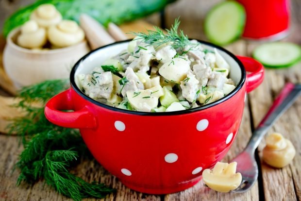 Salad with potatoes and pickled mushrooms