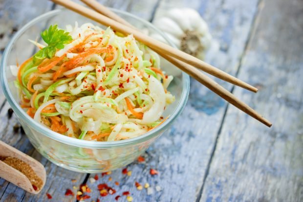 Zucchini in Korean for the winter without sterilization